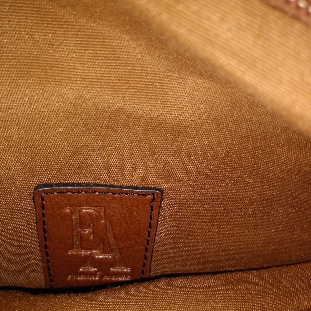 Ladies Vintage Carmel Brown Etienne Aigner Leather Purse - Picture 6 of 7